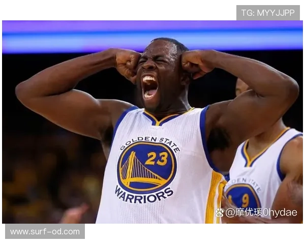 德雷蒙德·格林挡拆拉开空间提升球队防守转换效率