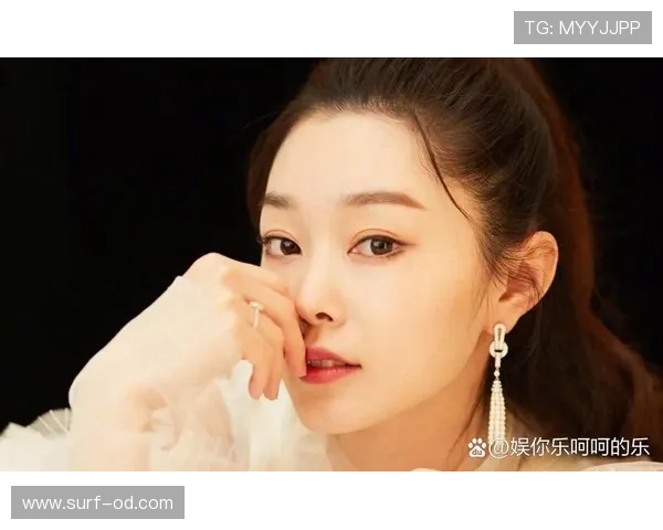 谢杏芳家的后花园都快比咱们小公园大了，谁告诉我她真不是明星？！